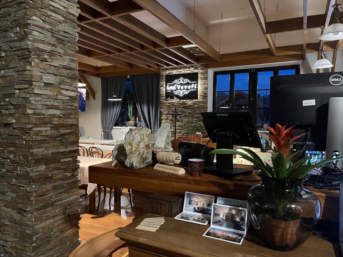 Hotel Veveri Veverska Bityska Luaran gambar