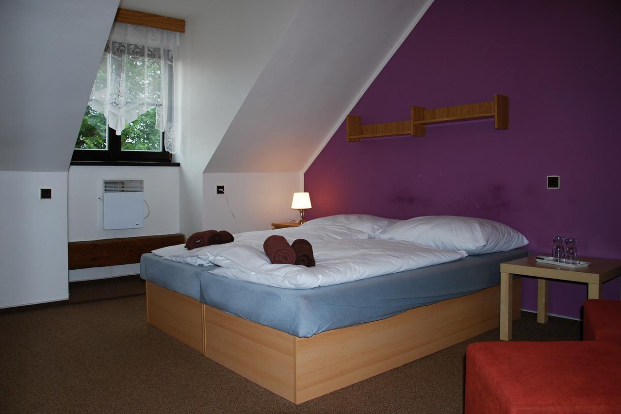 Hotel Veveri Veverska Bityska Luaran gambar